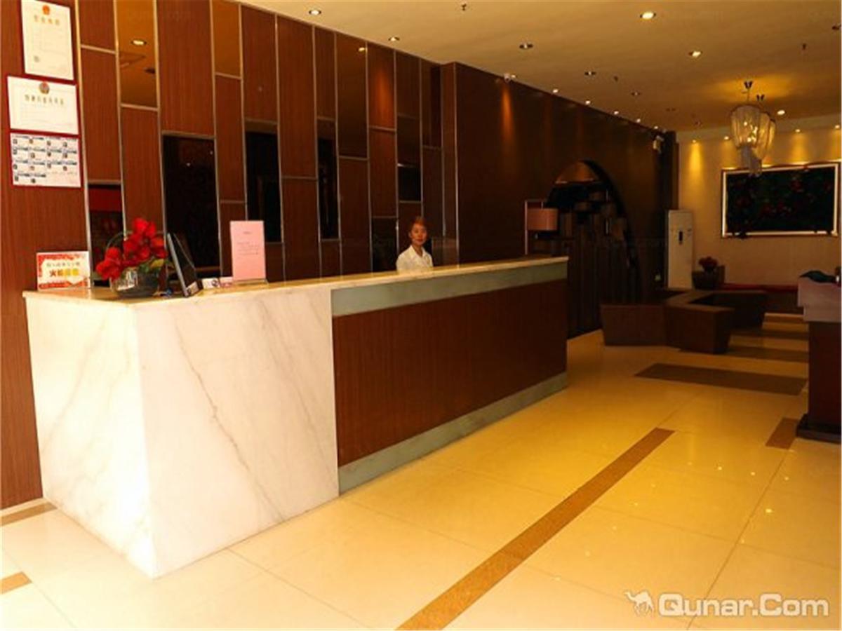V8 Hotel Xicun Subway Branch Kanton Exterior foto